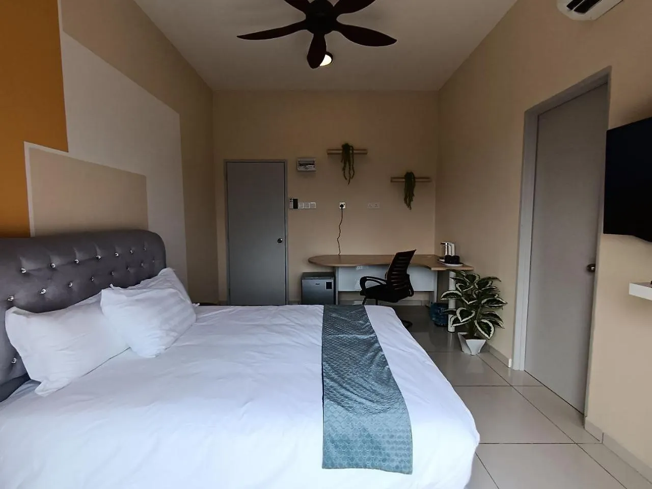 The Horizon Ipoh Dual L13 By Grab A Stay 0*,